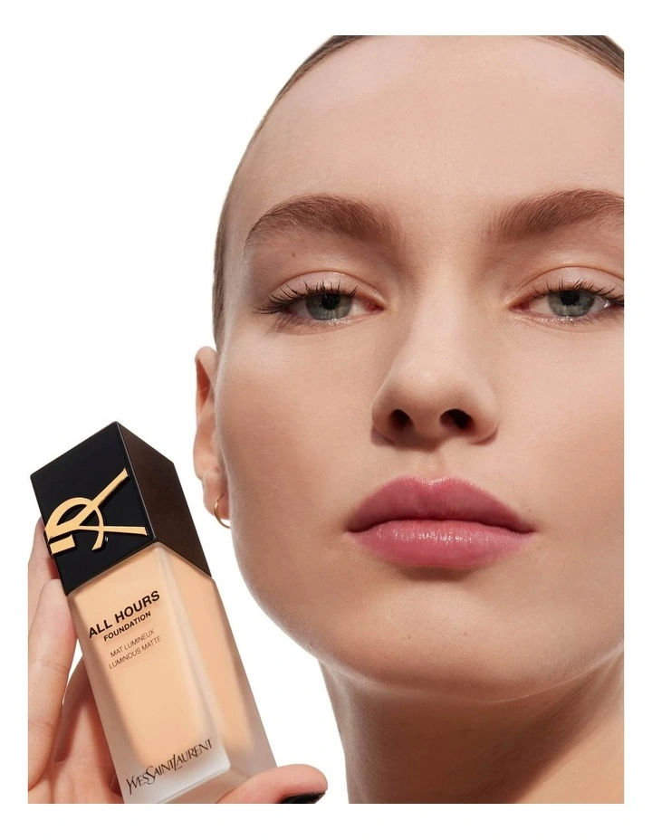 Yves Saint Laurent All Hours Liquid Foundation LC5 25ml