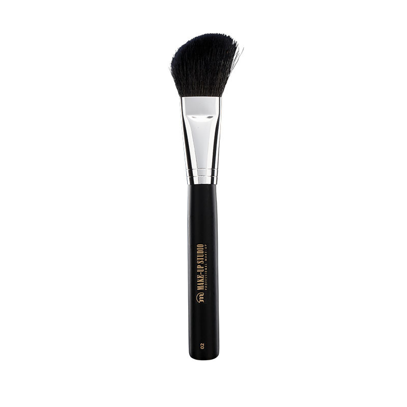Make-Up Studio Amsterdam blusher Brush Angle Shaped No 2