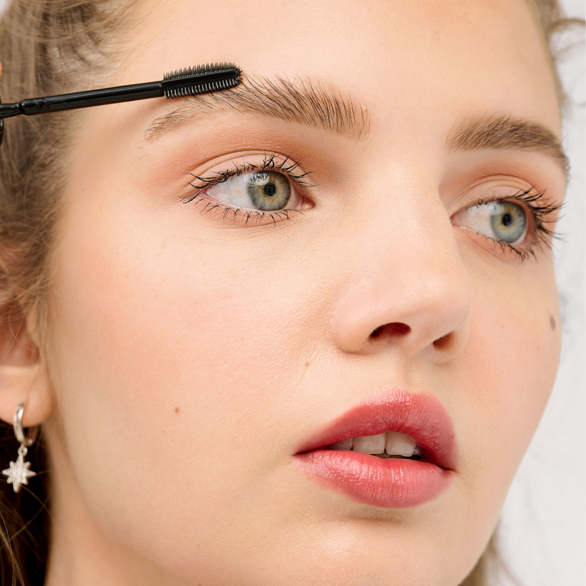 Soft Sculpted Brows