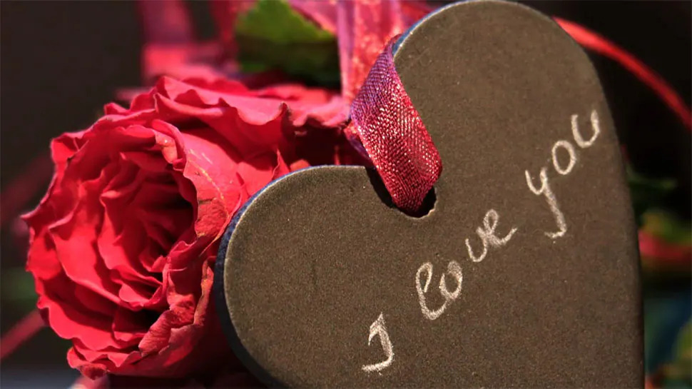 Best Perfumes for Valentine's Day 2022 